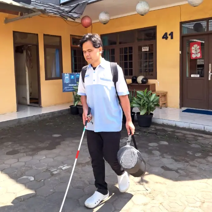Terapis Profesional Bersiap Menuju Tempat Anda Untuk Home Visit